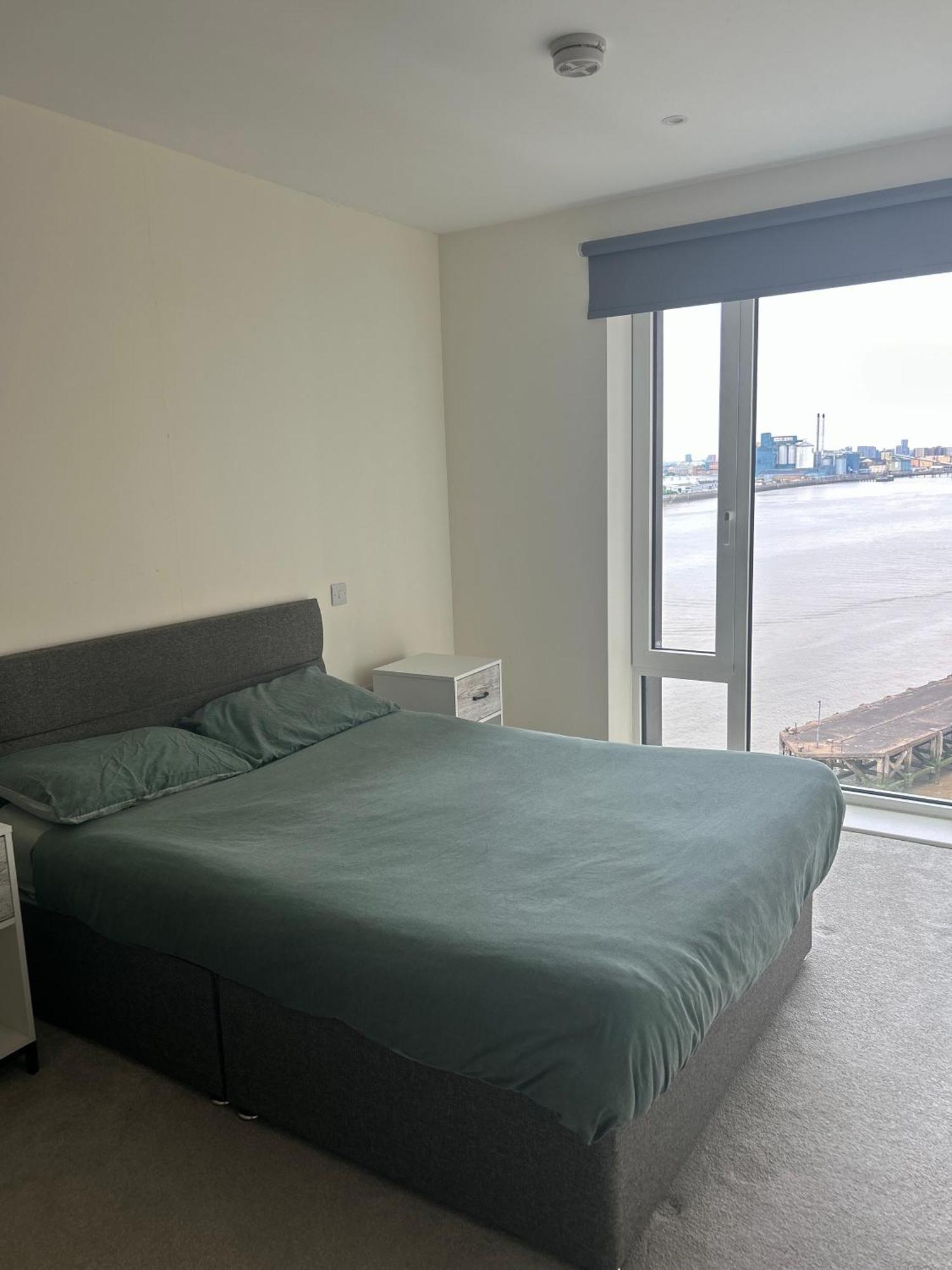 Luxury Riverside Apt With Easy Access To Central London, O2, Excel Centre And Parking ภายนอก รูปภาพ